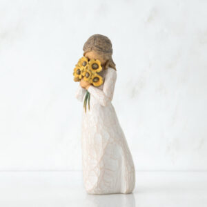 figurka ręcznie malowana Willow Tree dziewczynka z kwiatami