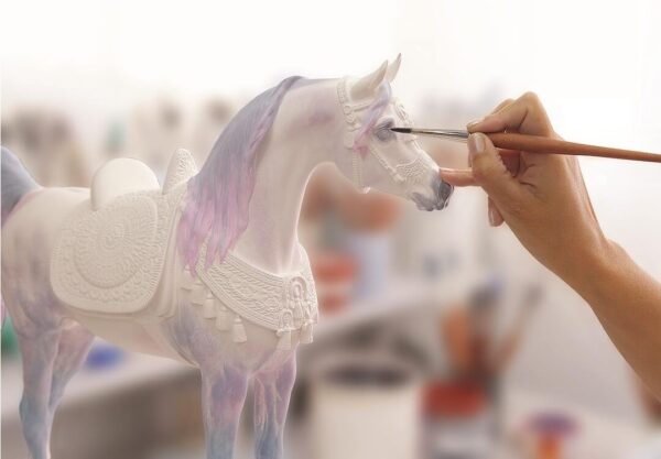 ręczne malowanie figury porcelanowej