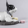 French Bulldog with Macarons figurka 24 cm Lladro z boku